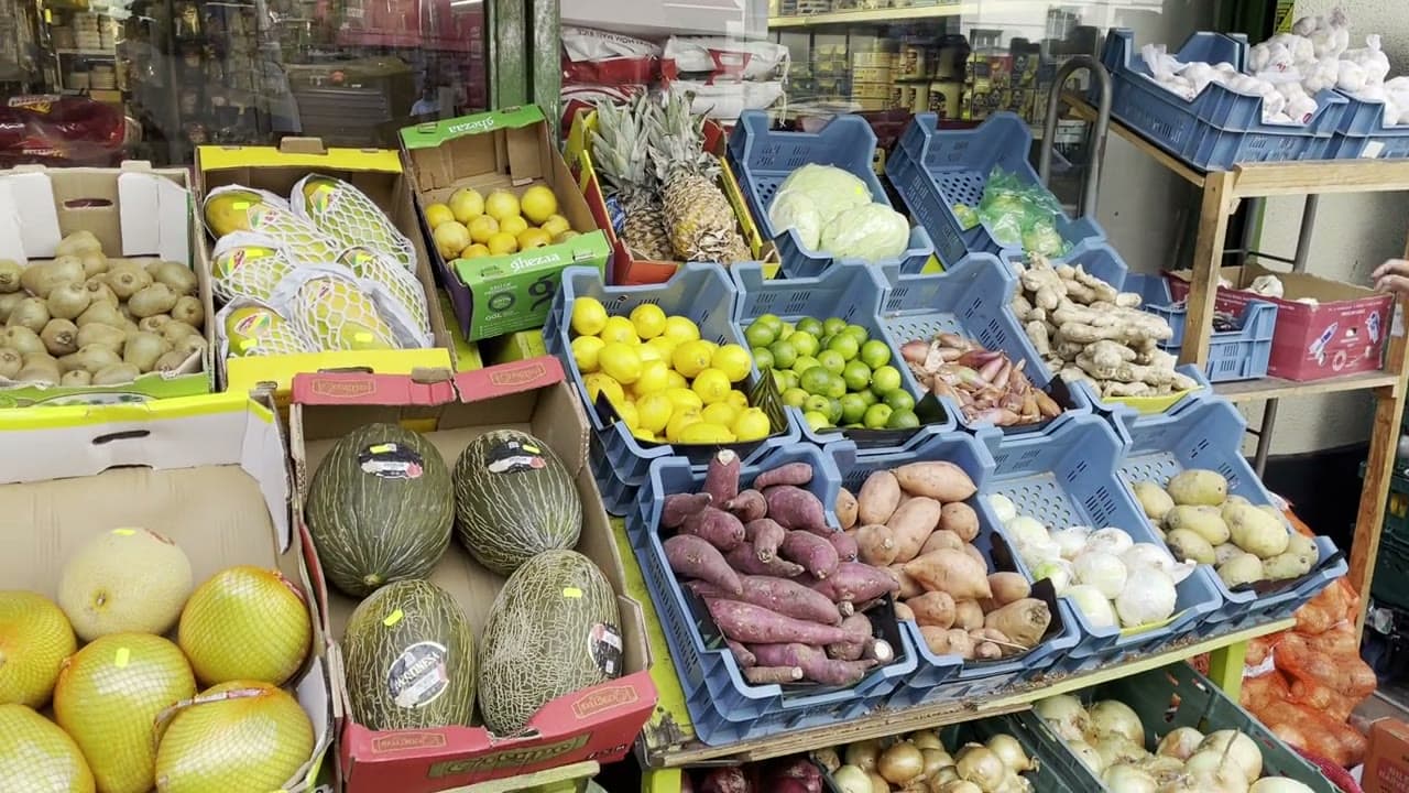 Handheld footage inside the shop