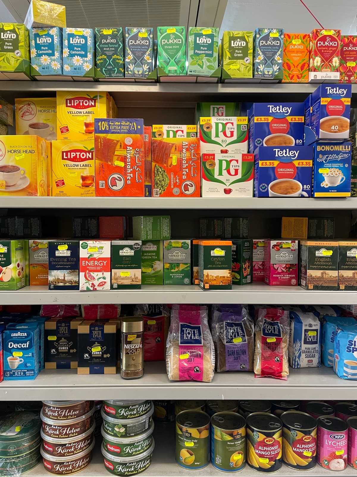 Tea & Coffee on the shelves at Alhayat, 85–87 Lupus Street, Pimlico (photo 3)
